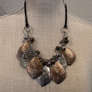 Vintage HAMMERED METALLIC Tribal Necklace